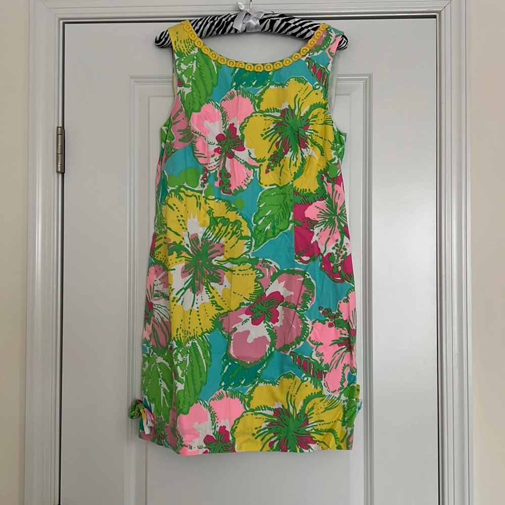 Like new Lilly Pulitzer Shift Dress 8